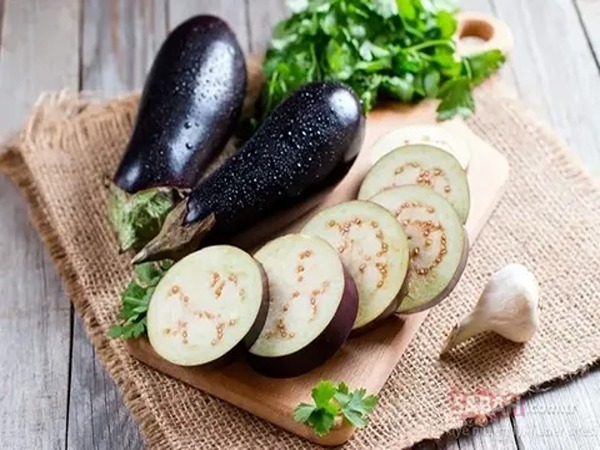 تصویر 3 از خرید و قیمت بادمجان سیاه بزرگ + فروش عمده